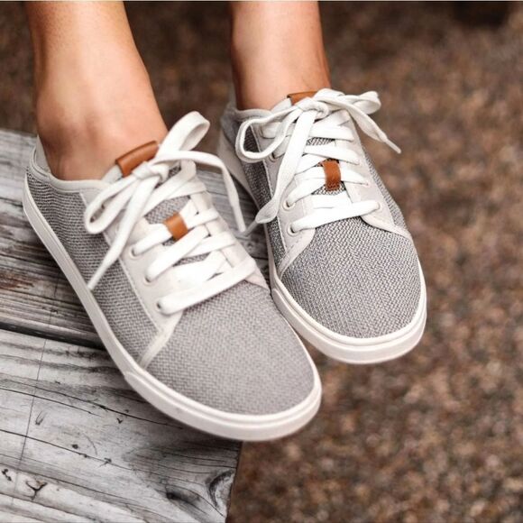 Olukai Pehuea Li Slip On - Picture 2 of 5